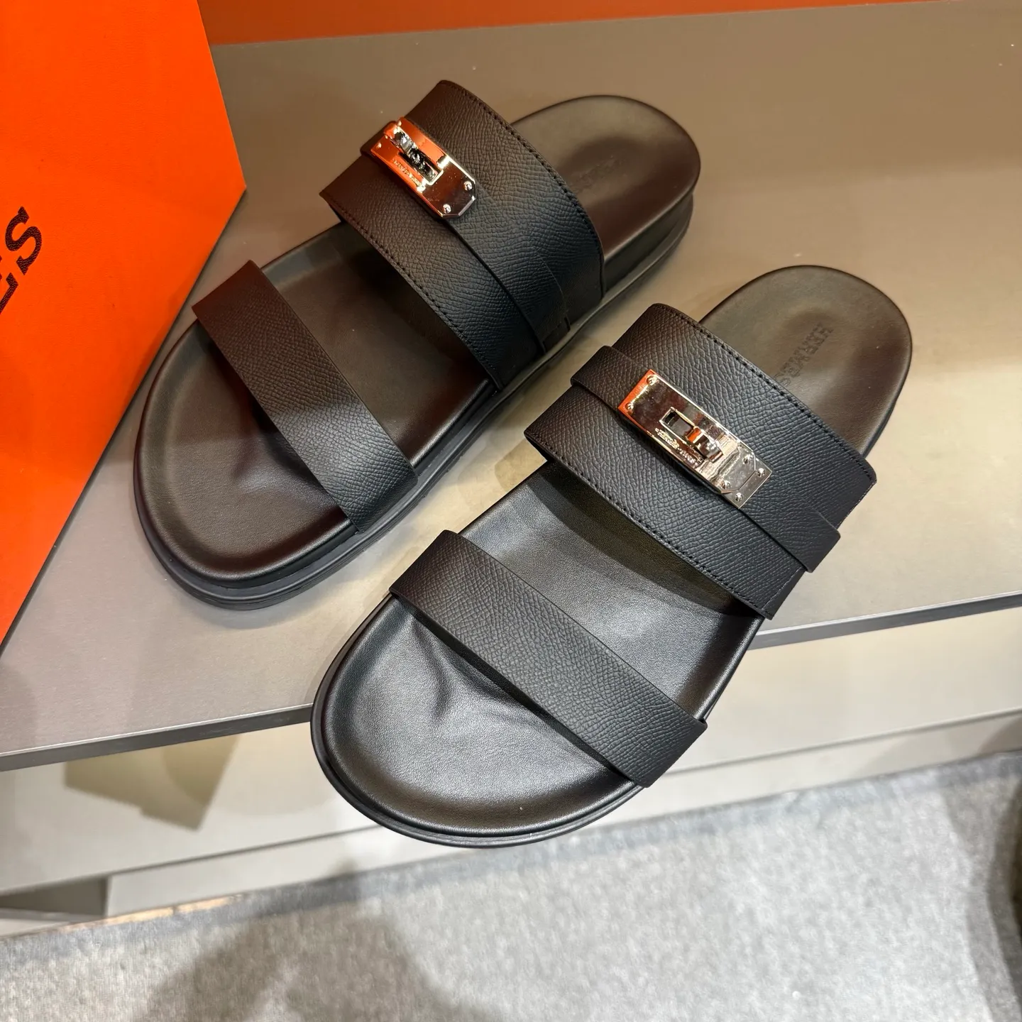 Men's shoes 💰300, size 38-45, the new 2014 summer Hermes shoes are the same as the original ones, handmade by masters! ❥High-end customization, exclusive products, the highest version in the industry⚠❥Using: Hermers upper: (pursuing top walking comfort) ✨Top quality on sale━━━━Hermes━━━━━